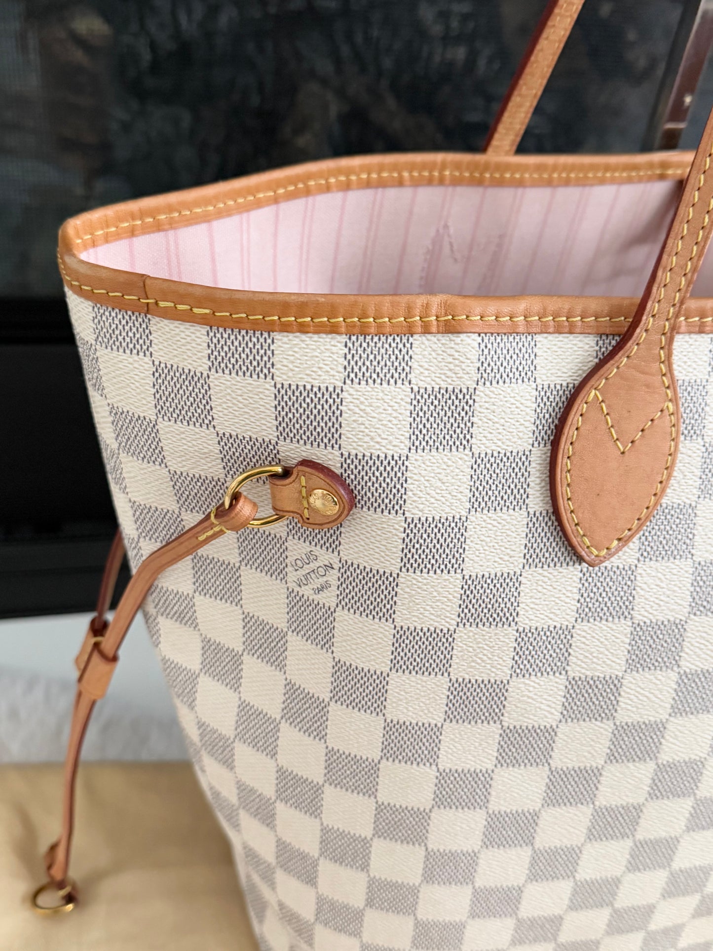 Neverfull MM Azur in Rose Ballerine with Dustbag -Year: 2018