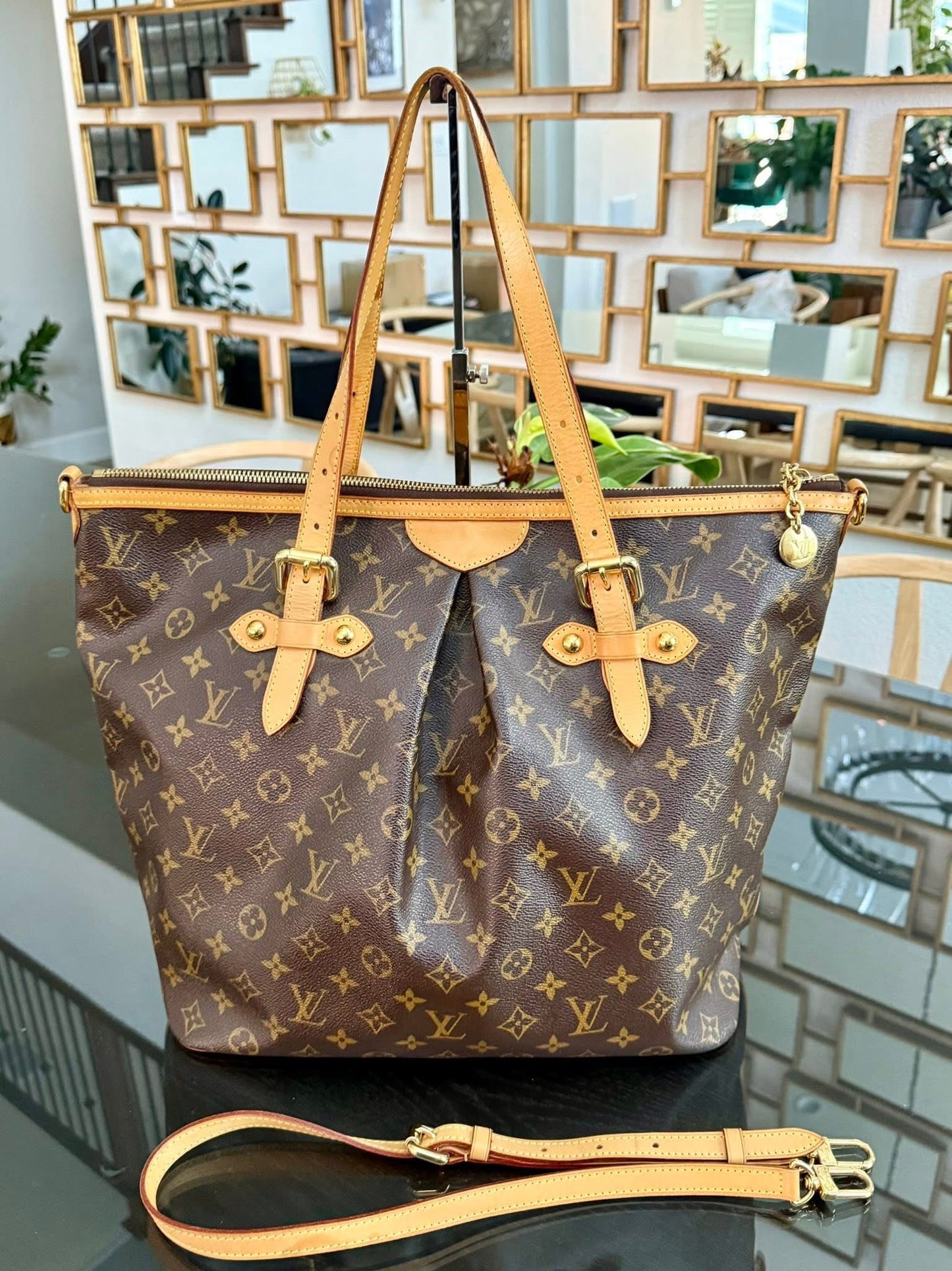 Palermo GM with Original Strap and Dustbag 🌺 Year: 2011