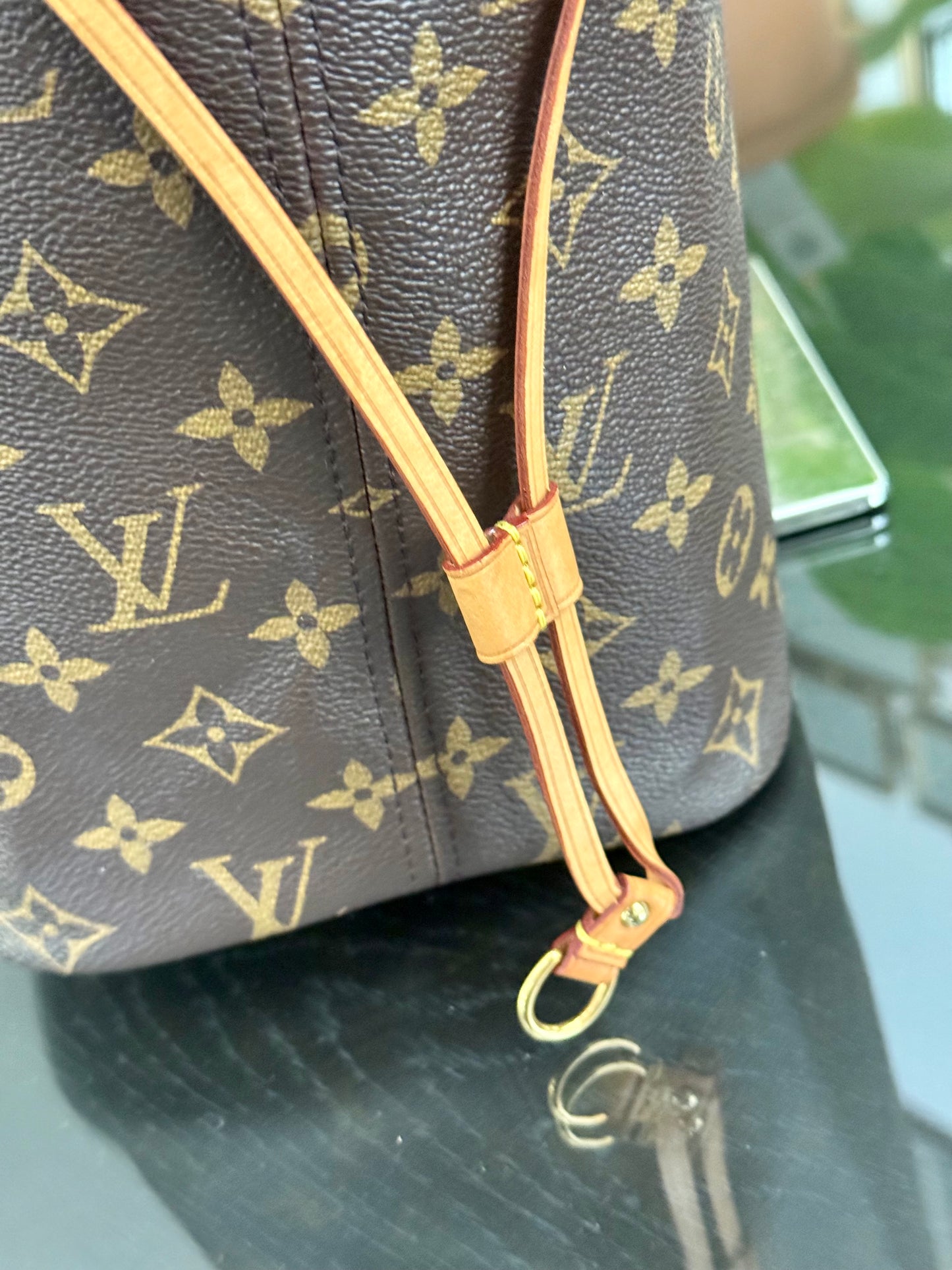 Neverfull MM in Peony with Insert Organizer and Dustbag 🗓️ Year: 2016