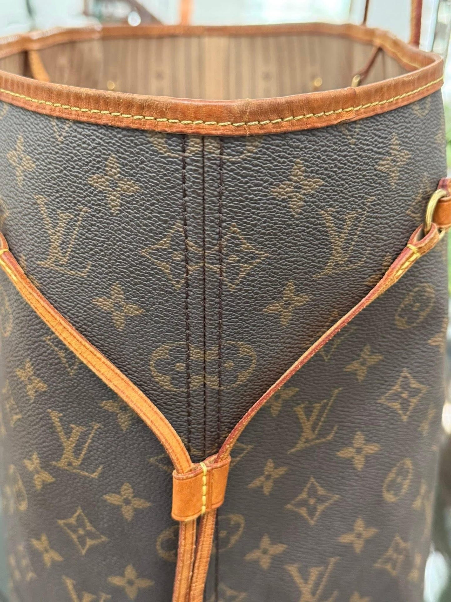 Neverfull GM in Monogram with Insert Organizer 📅 Year: 2011