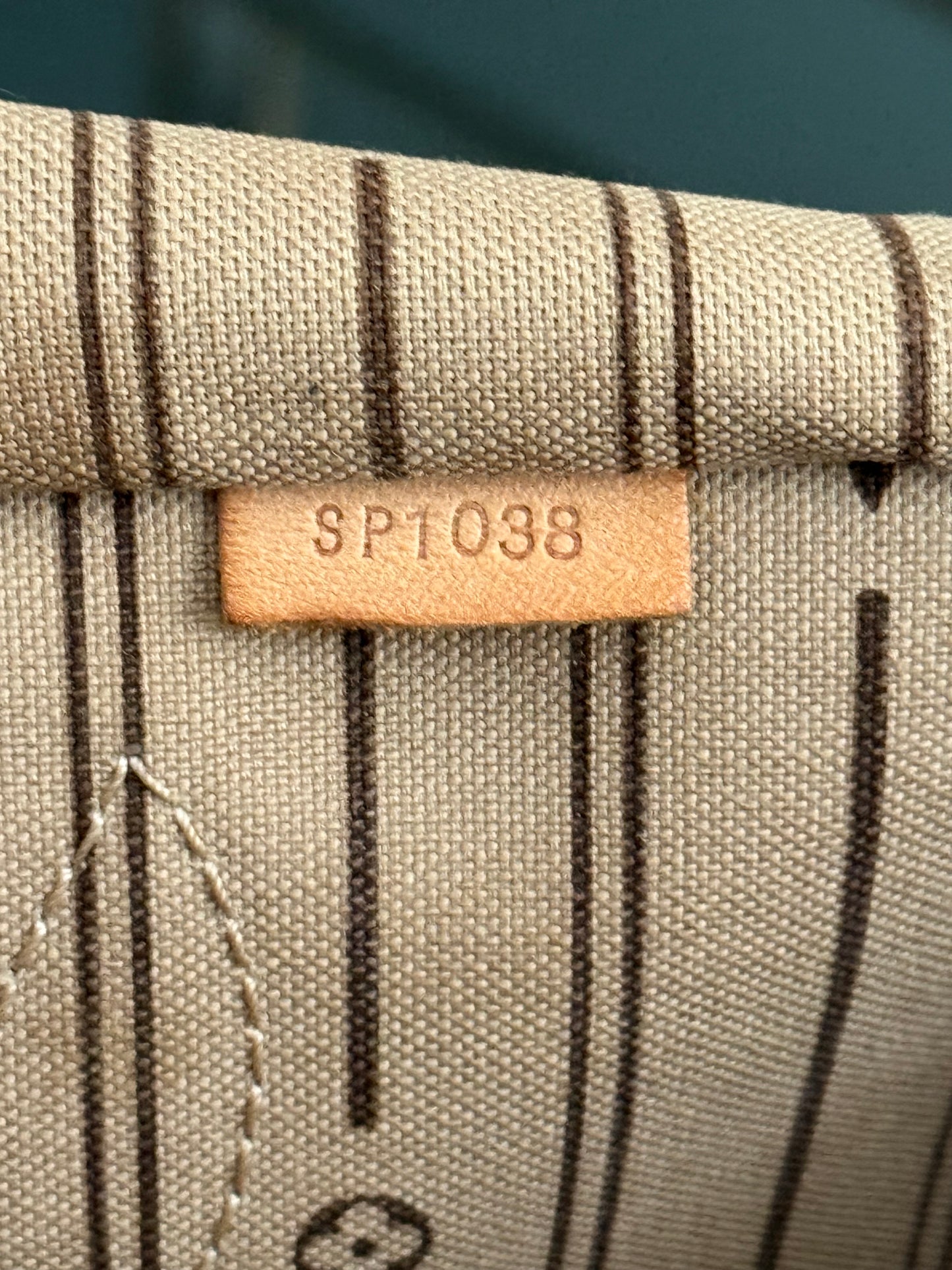 Neverfull GM with Dustbag -🗓️ Year: 2008
