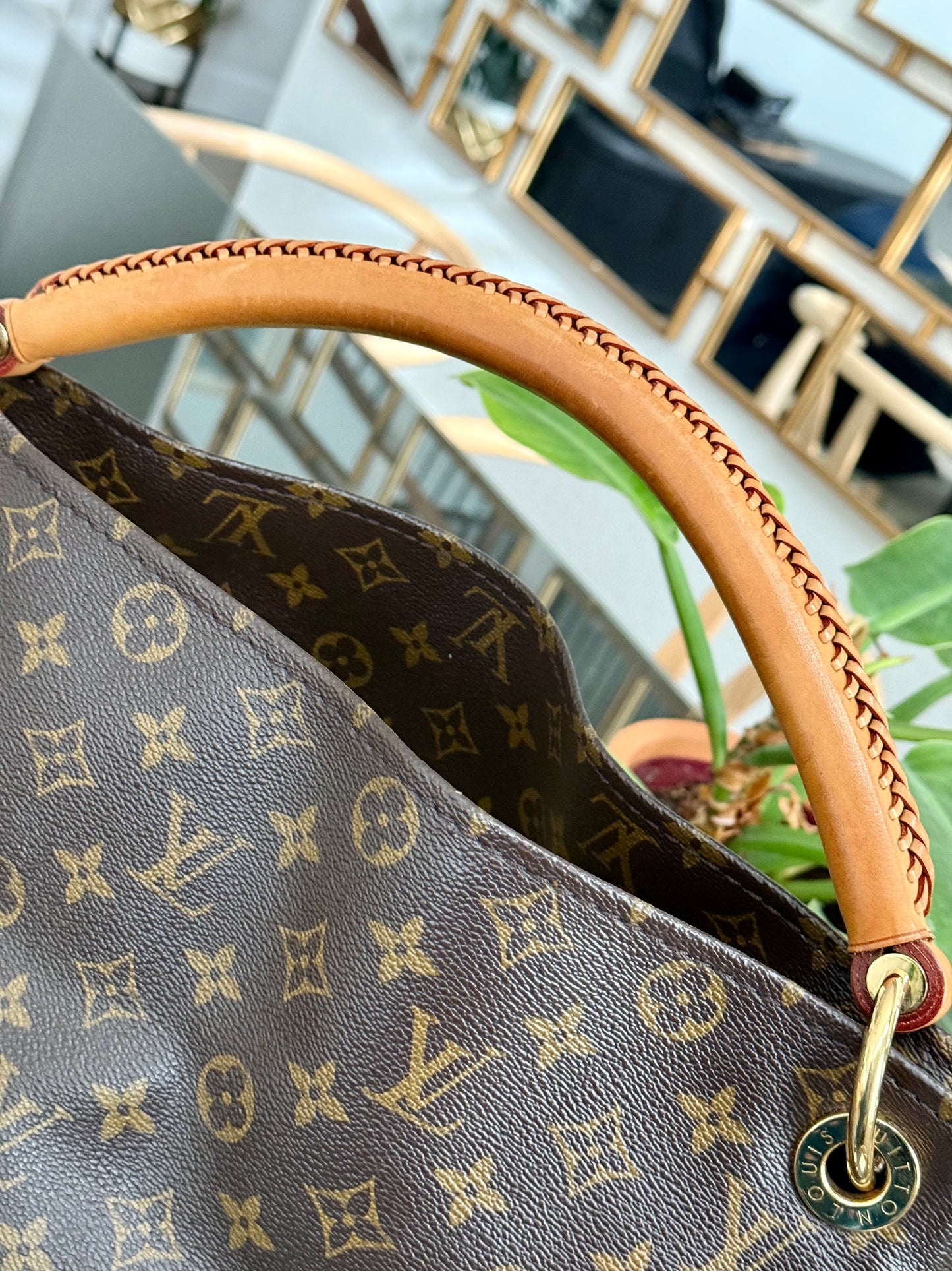 Artsy MM with Dustbag and Insert Organizer - 📅 Year: 2011