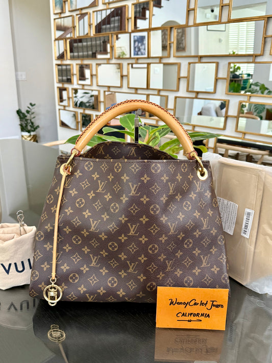 Artsy MM with Dustbag and Insert Organizer - 📅 Year: 2010
