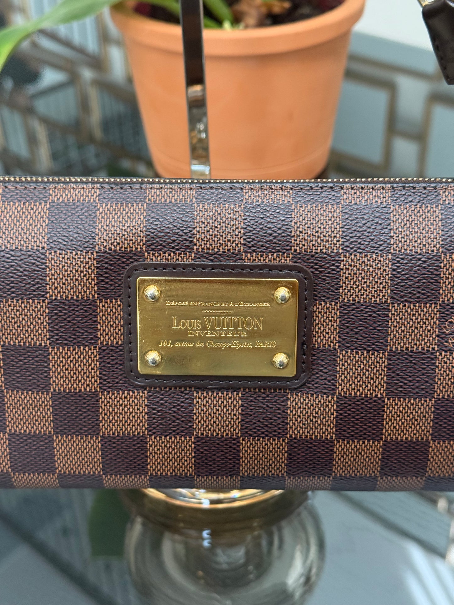 Eva Clutch in DE with Dustbag,Box and Paper bag
🗓️ Year: 2015