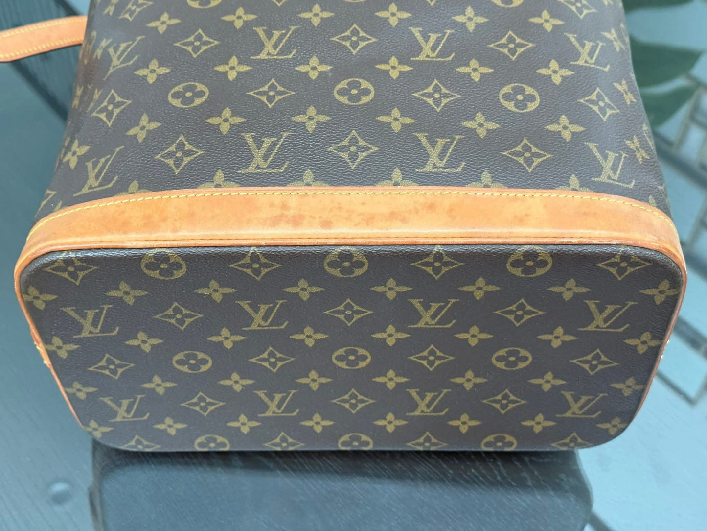 Amfar Three “Sharon Stone” Vanity Shoulder bag 📅