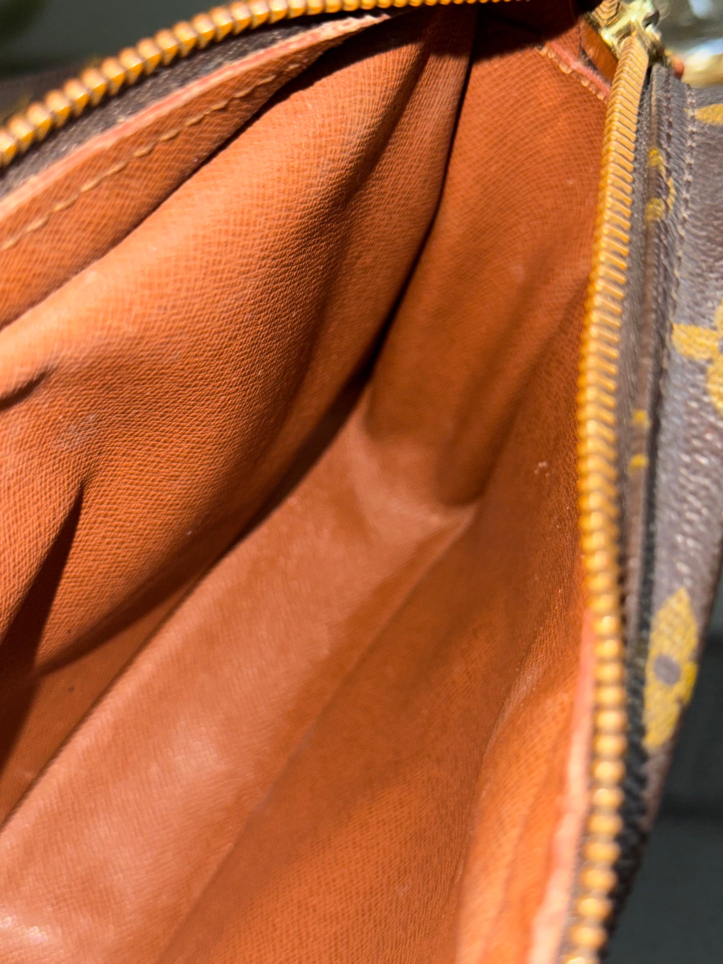 St. Germain 28 Crossbody Bag 
🗓️ Year: 1995