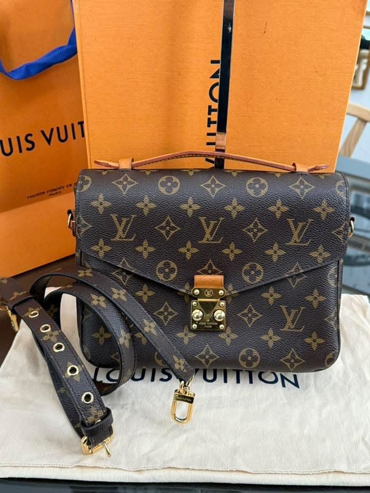 Pochette Metis in Monogram with Box, Dustbag and Paper bag -Year 2015