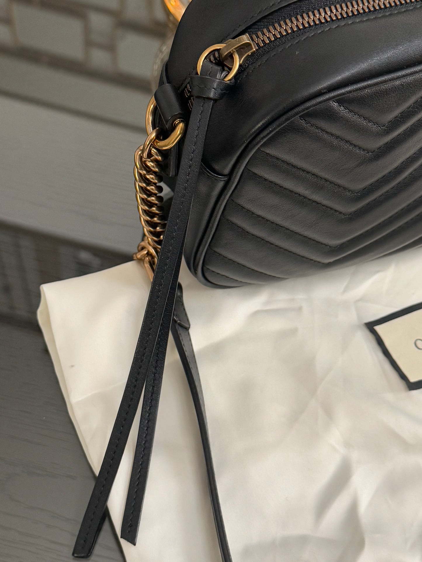 GUCCI Marmont Chain Small Shoulder/ Crossbody Bag
