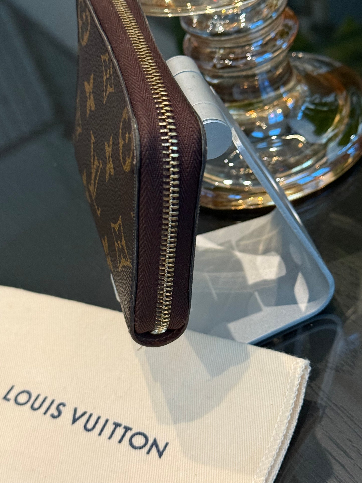 Monogram Zippy Compact Wallet with Dustbag 🗓️ Year: 2014