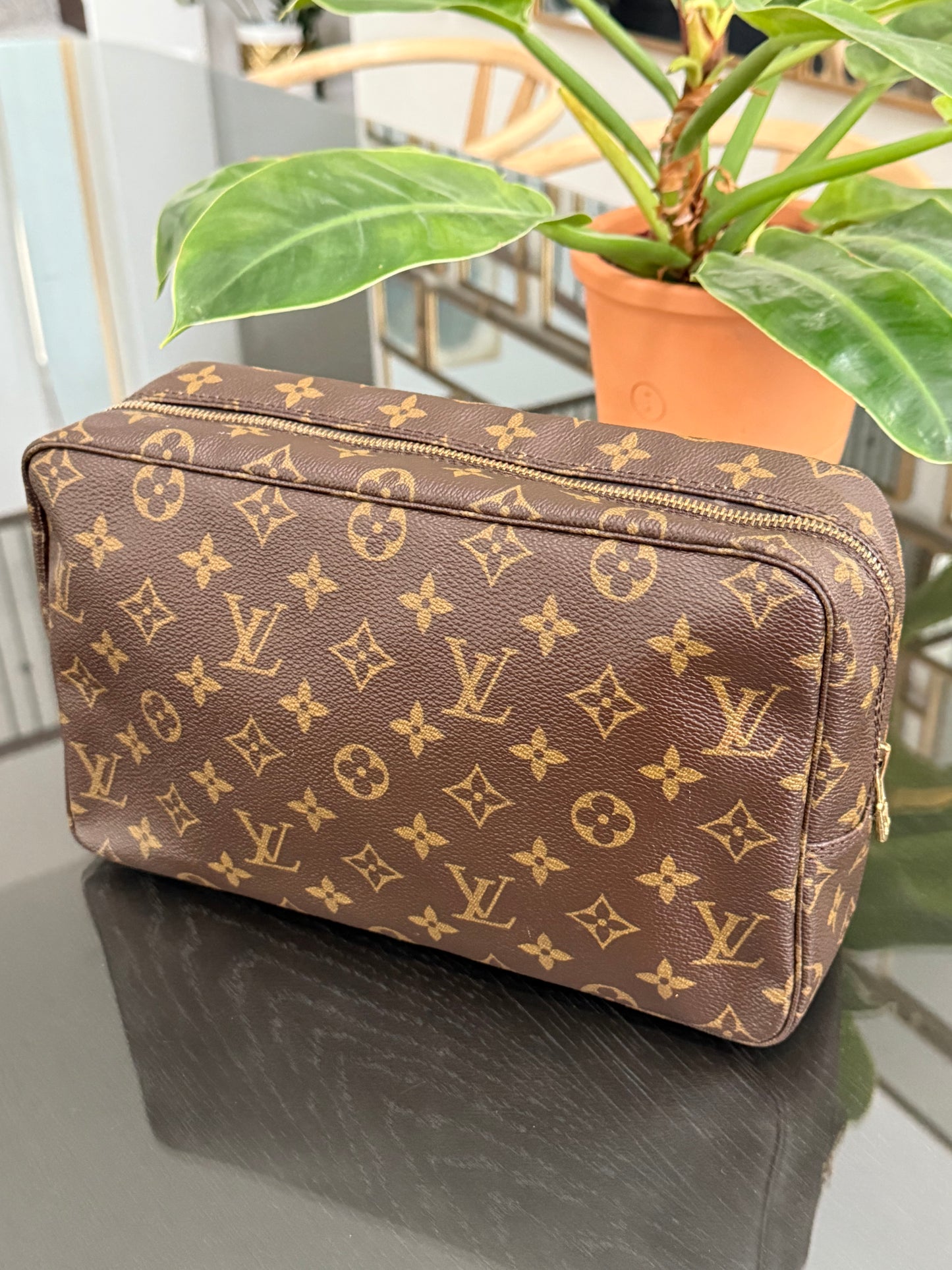 Trousse 28 📅 Year: 1987