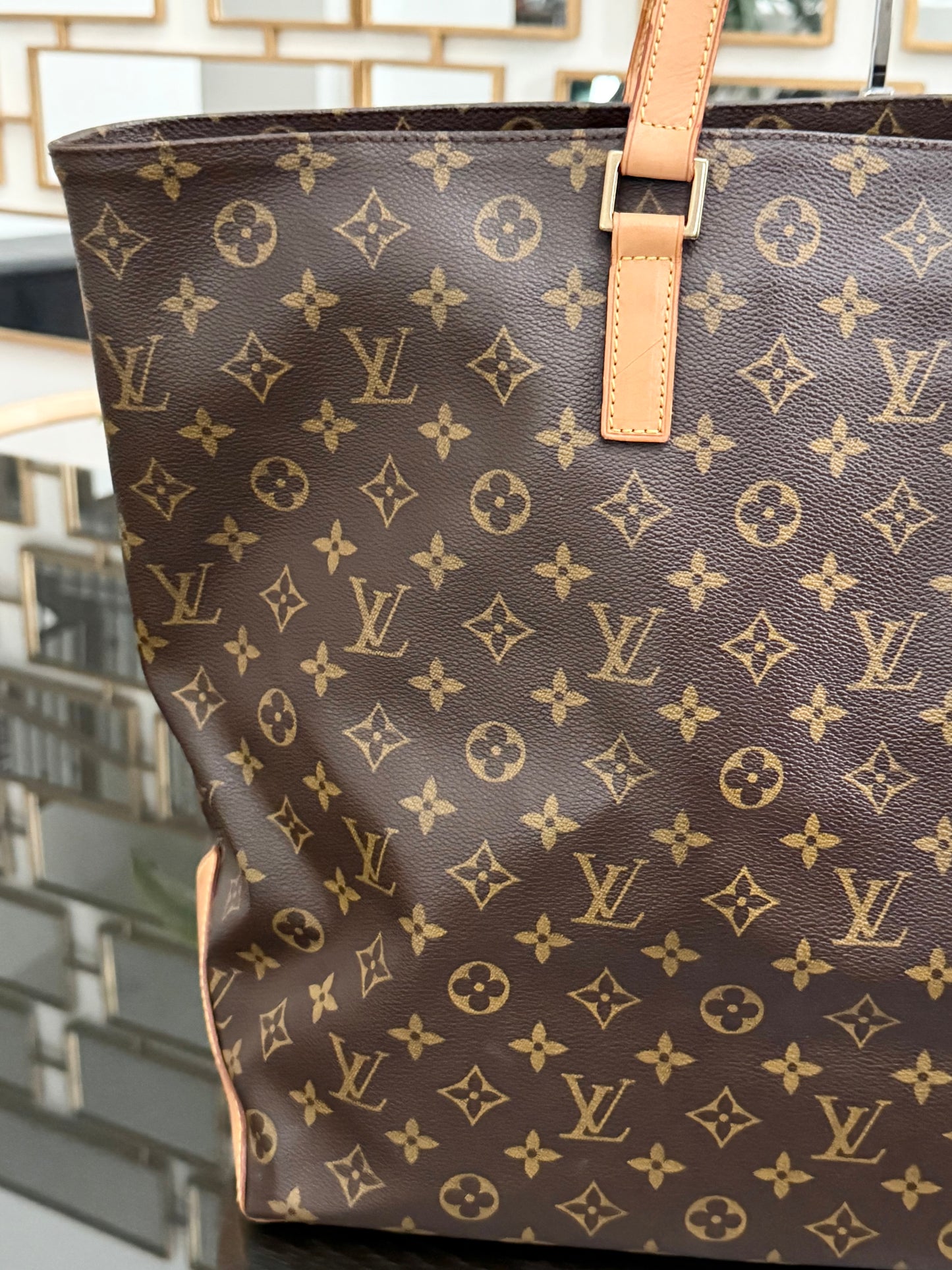 Cabas Alto in Monogram 🗓️ Year: 2002