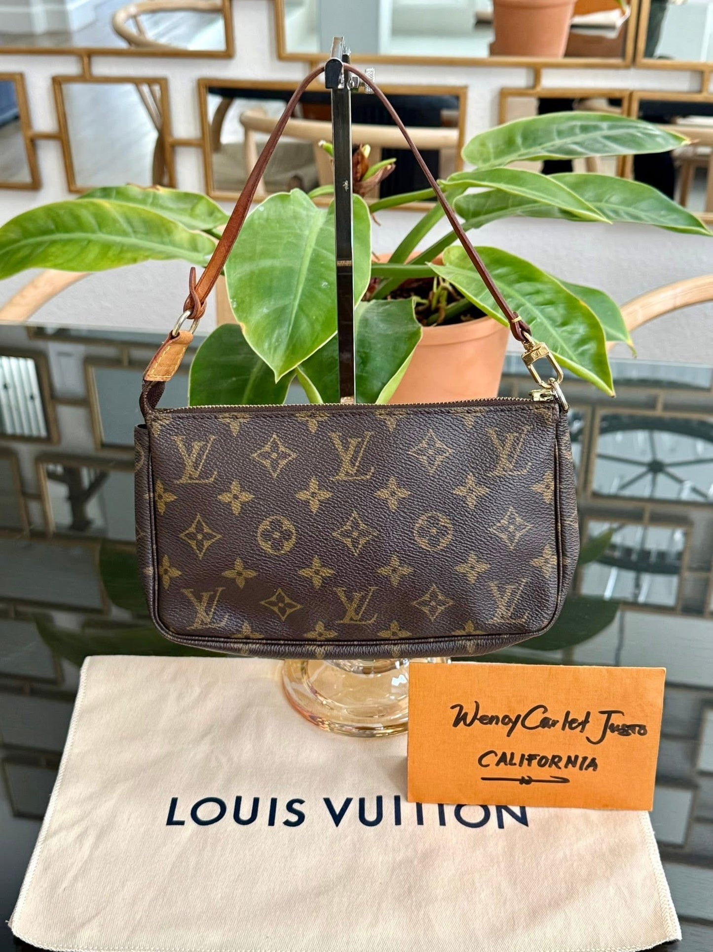 Pochette Accessories with Dustbag 📅 Year: 1999