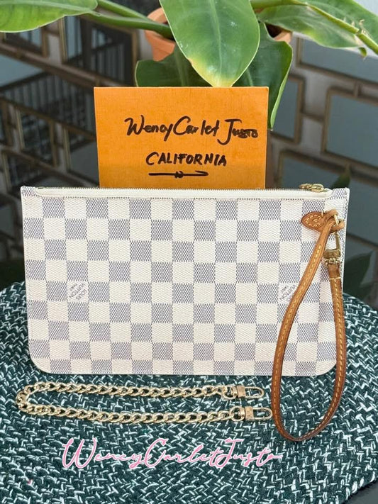 Neverfull MM/GM Pouch in Azur 🗓️ Year: 2014