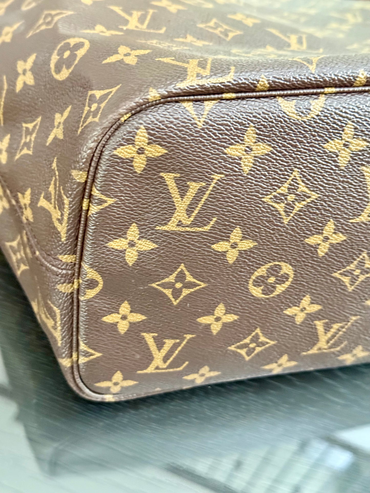 Neverfull MM in Peony with Insert Organizer and Dustbag 🗓️ Year: 2016