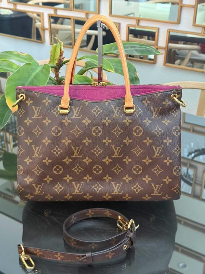 Pallas MM Purple Tote with Original Strap, Dustbag and Insert Organizer 📅 Year 2015