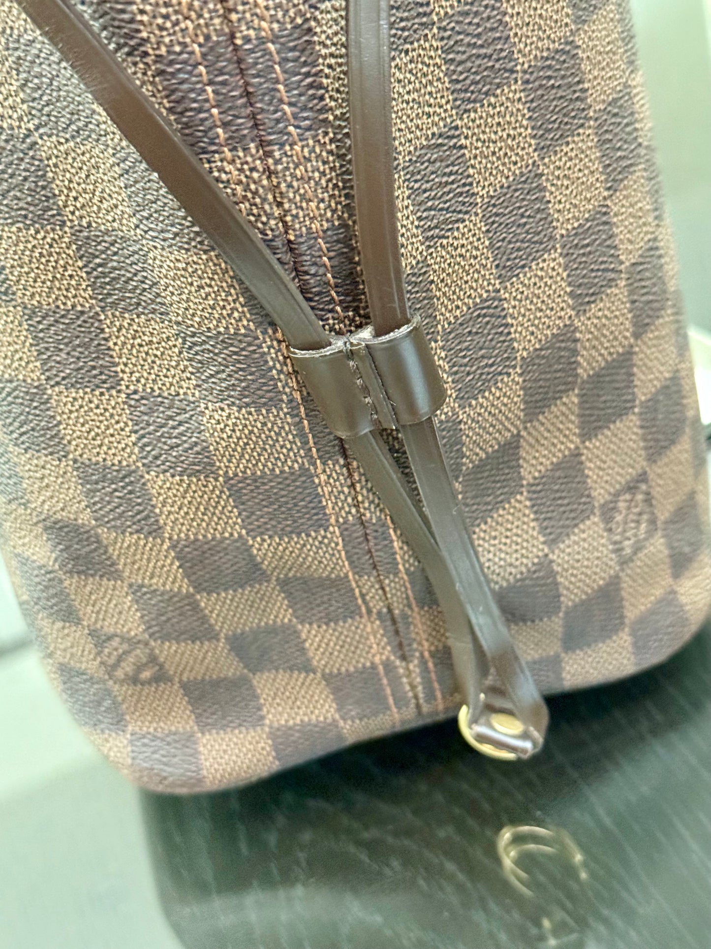 Neverfull MM in DE with Dustbag 🗓️ Year: 2010