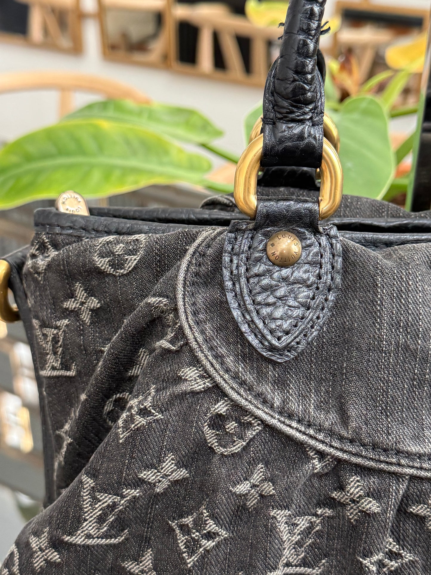 Neo Cabby GM Denim Black with Dustbag 🗓️