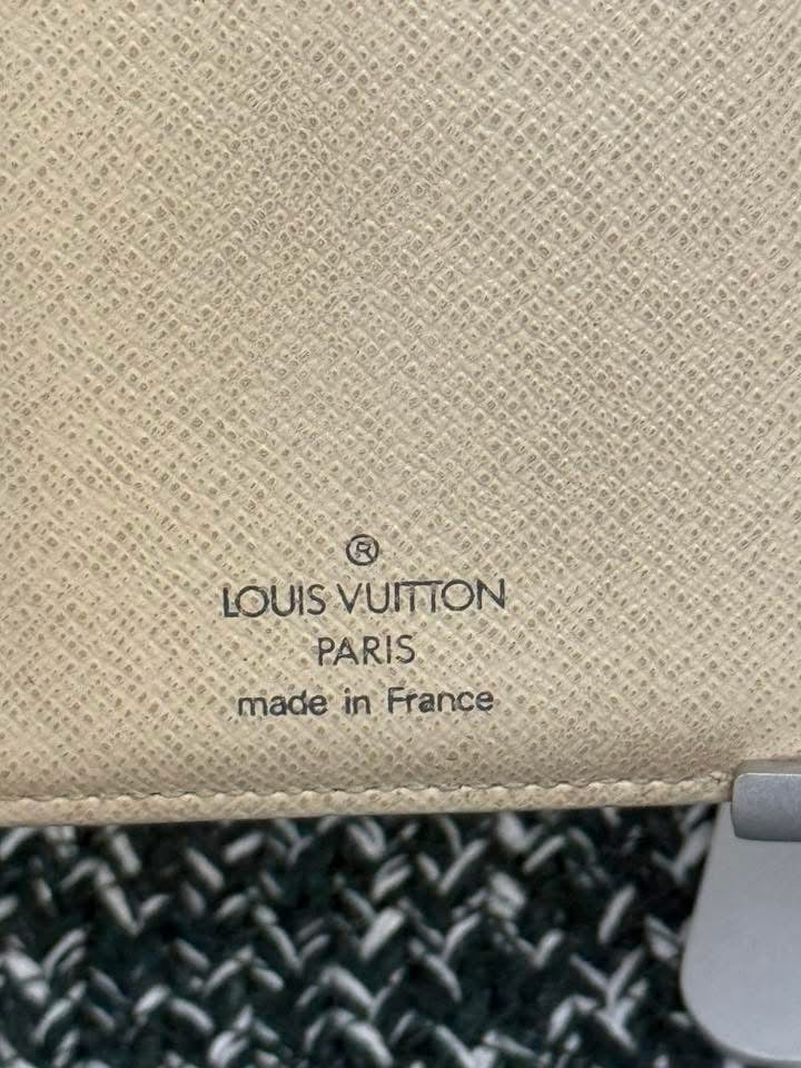 Kisslock Wallet in Azur 🗓️ Year: 2007