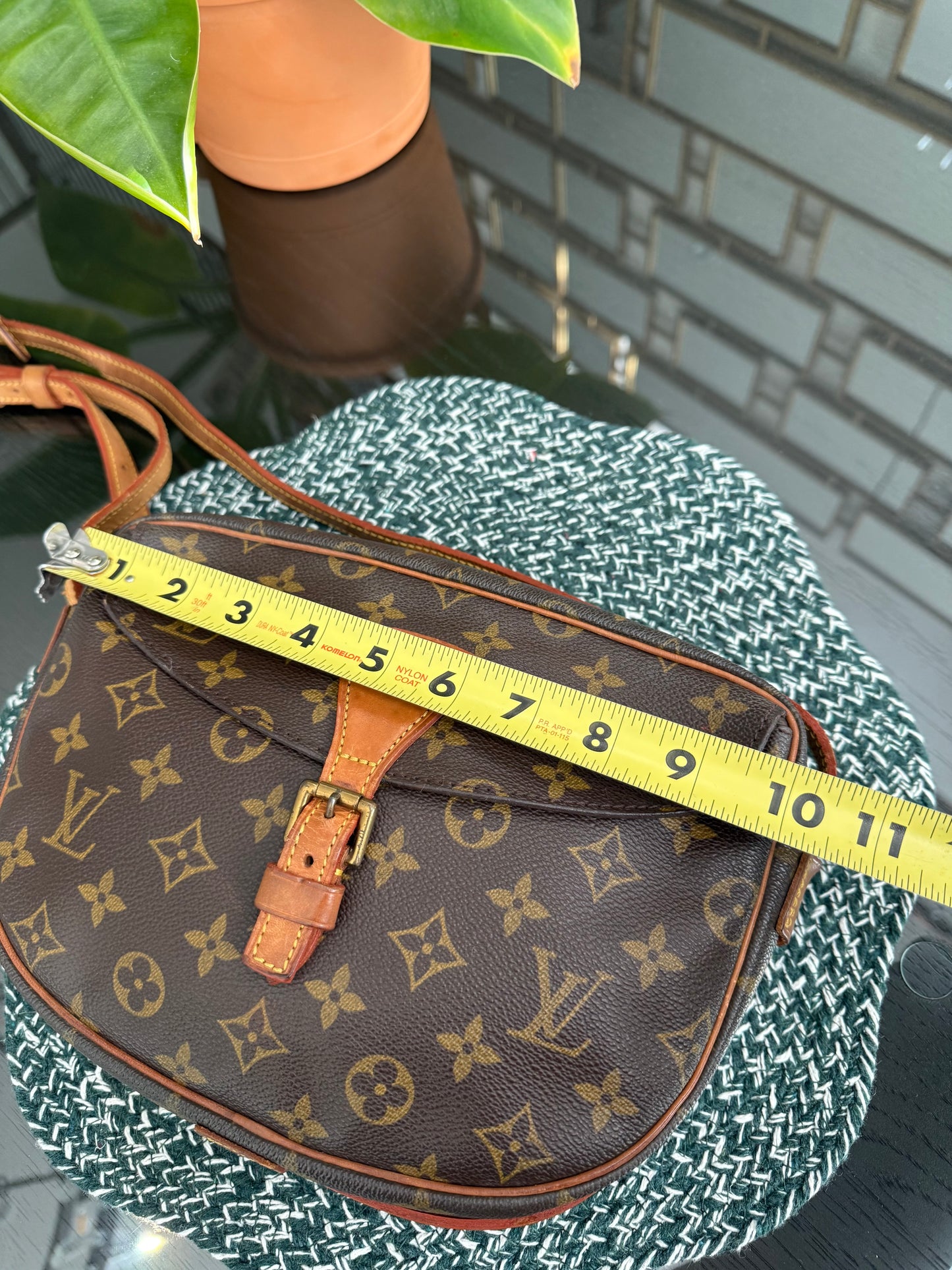 Jeaunefille MM Crossbody 📅 Year: 1990