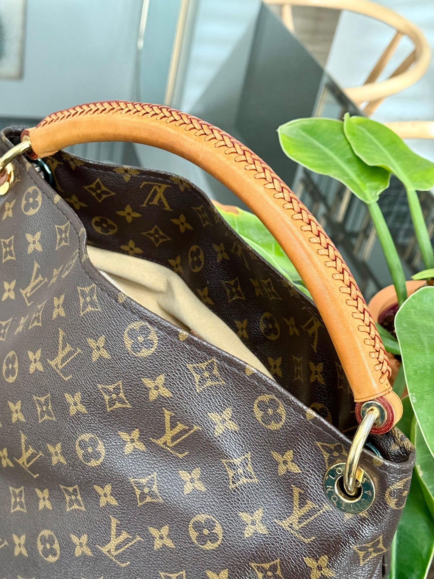 Artsy MM with Dustbag and Insert Organizer - 📅 Year: 2011