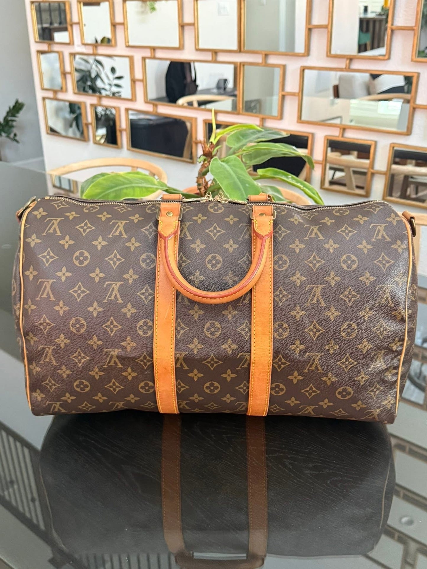 Keepall 45 Bandoulier with Original Strap , Luggage Tag and Poignet 📅 Year: 1989