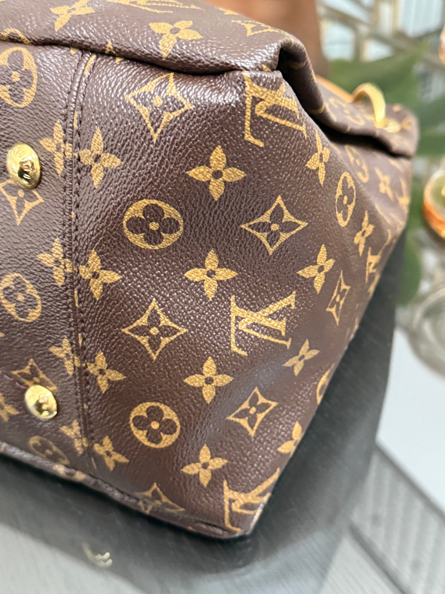Artsy MM with Dustbag, Insert Organizer and Non branded Scarf - 📅 Year: 2010