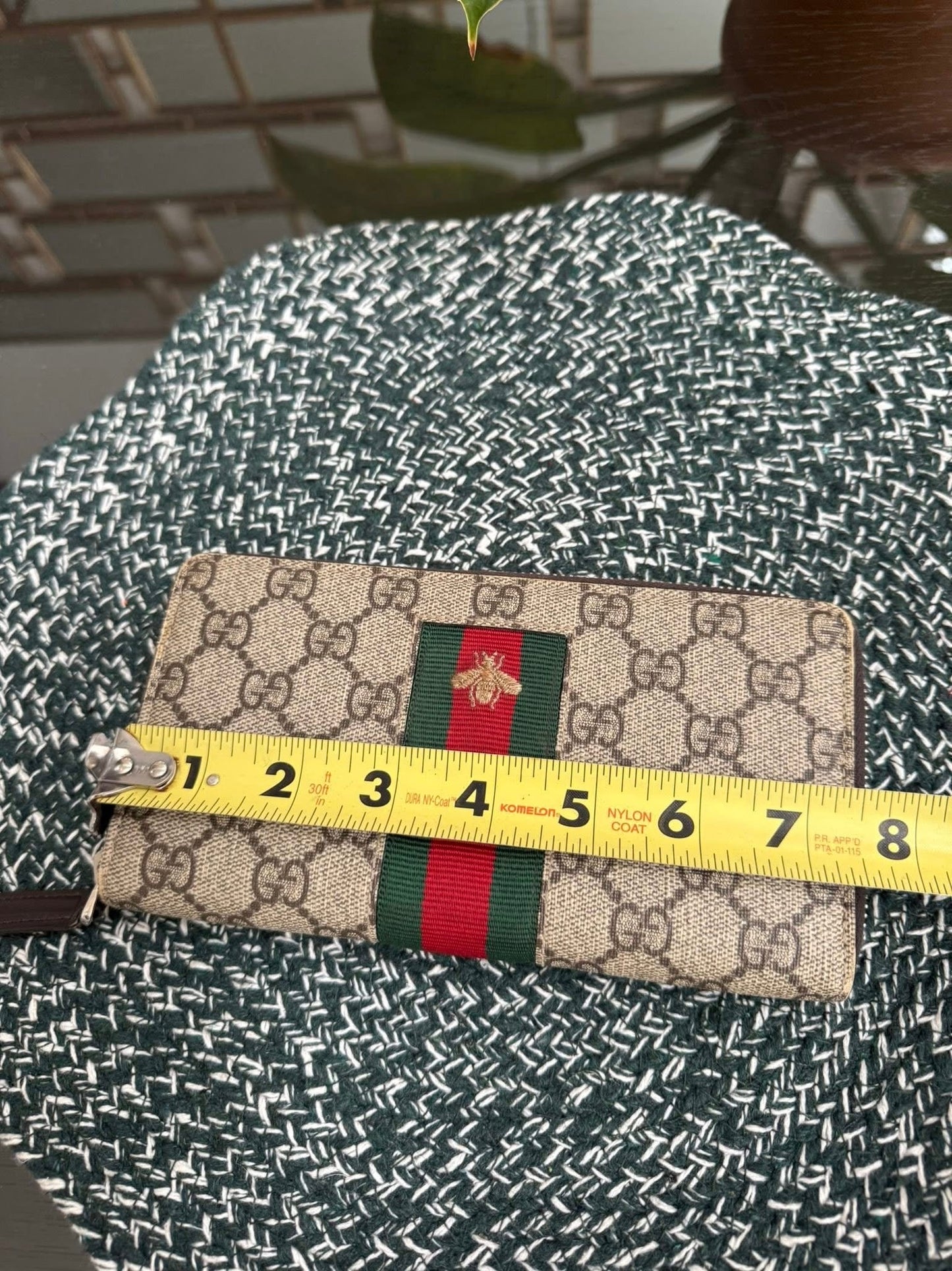 GG Supreme Bee Web Zip Wallet 🗓️