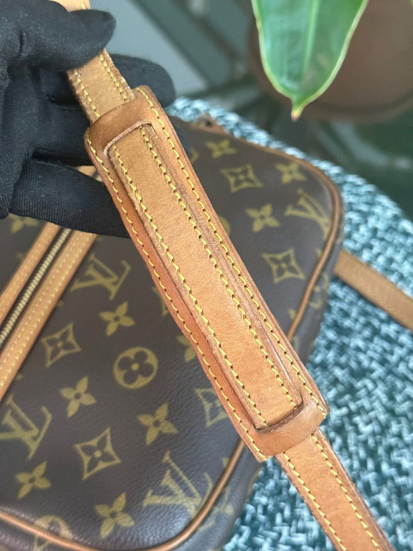 Senlis Crossbody - 🗓️