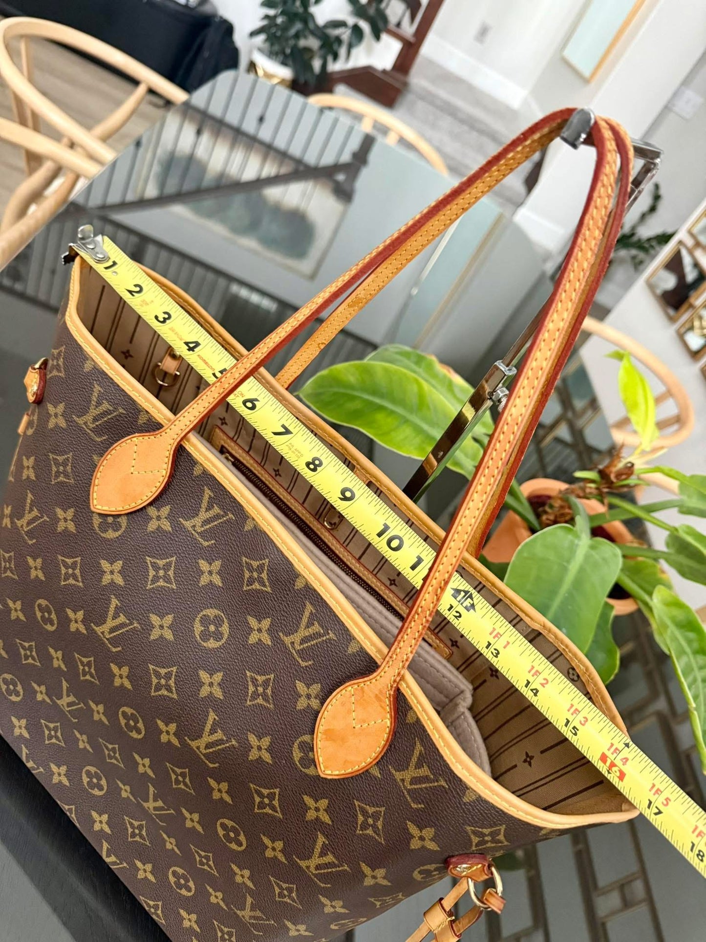 Neverfull MM Monogram with Dustbag and Non branded Twilly🌺 📅 Year: 2011