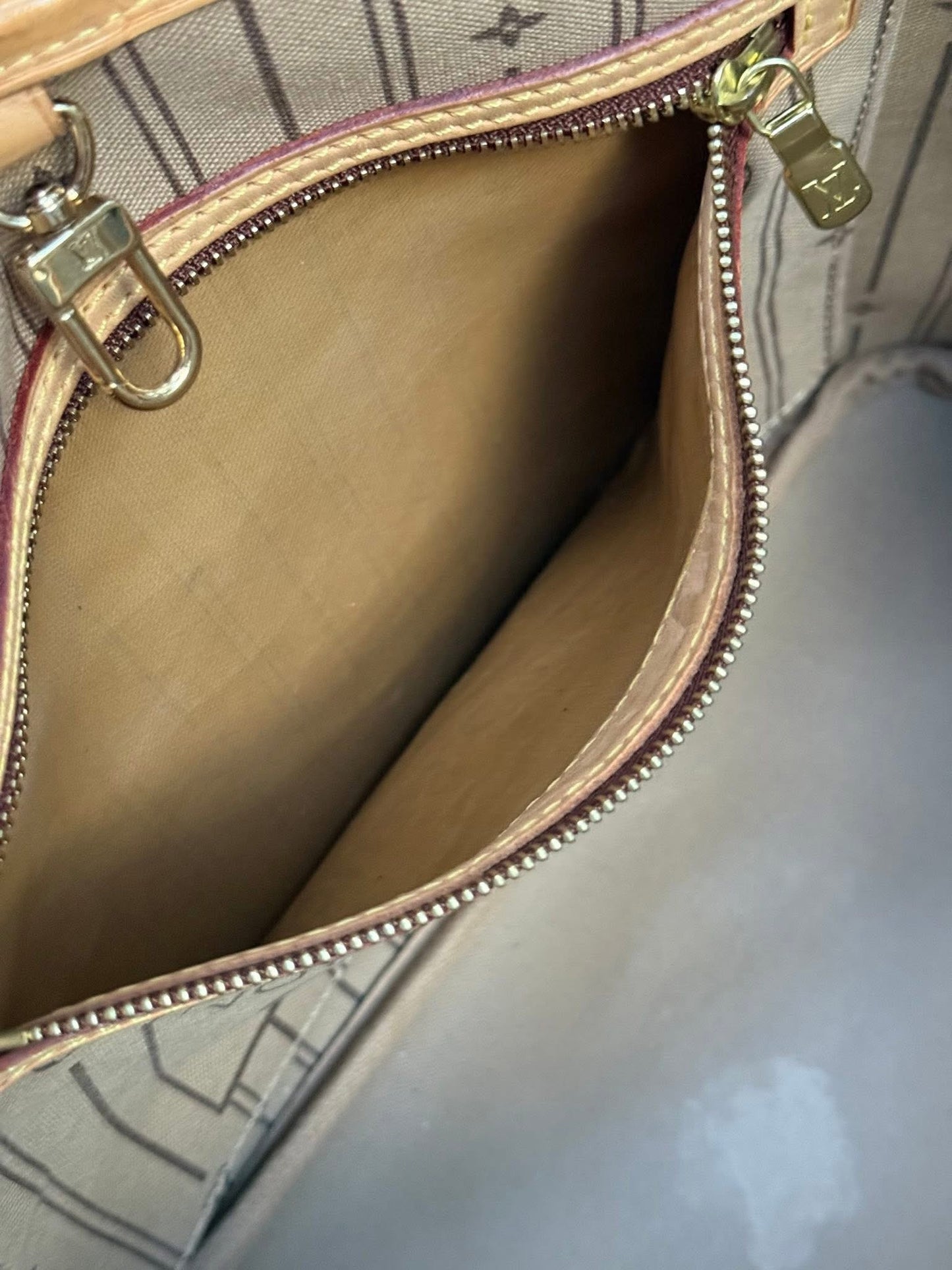 Neverfull PM in Monogram with Dustbag and Insert Organizer 🗓️ Year: 2007