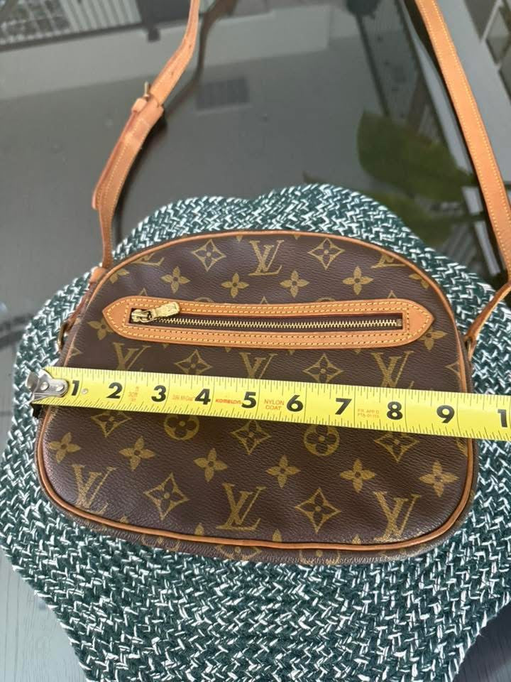 Senlis Crossbody - 🗓️
