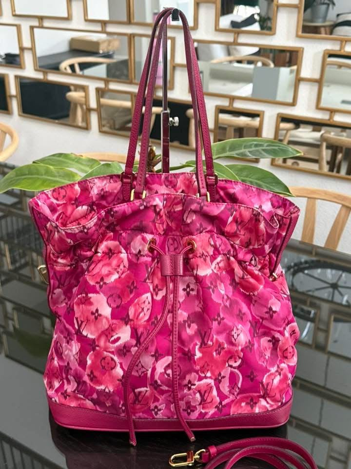 Ikat Floral Noefull MM with Original Strap and Dustbag 📅 Year: 2012