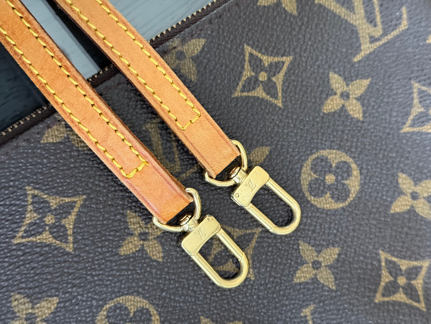 Pochette Accessories with Crossbody Strap - 📅 Year: 1999