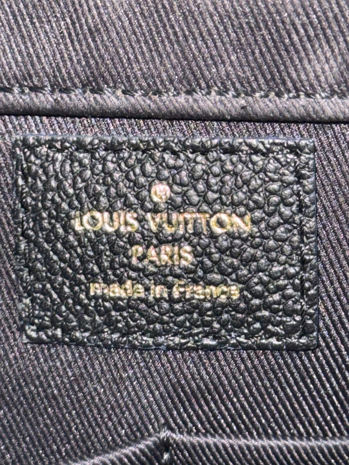 Sully PM Empreinte Noir with Original Strap and Dustbag 📅 Year: 2019