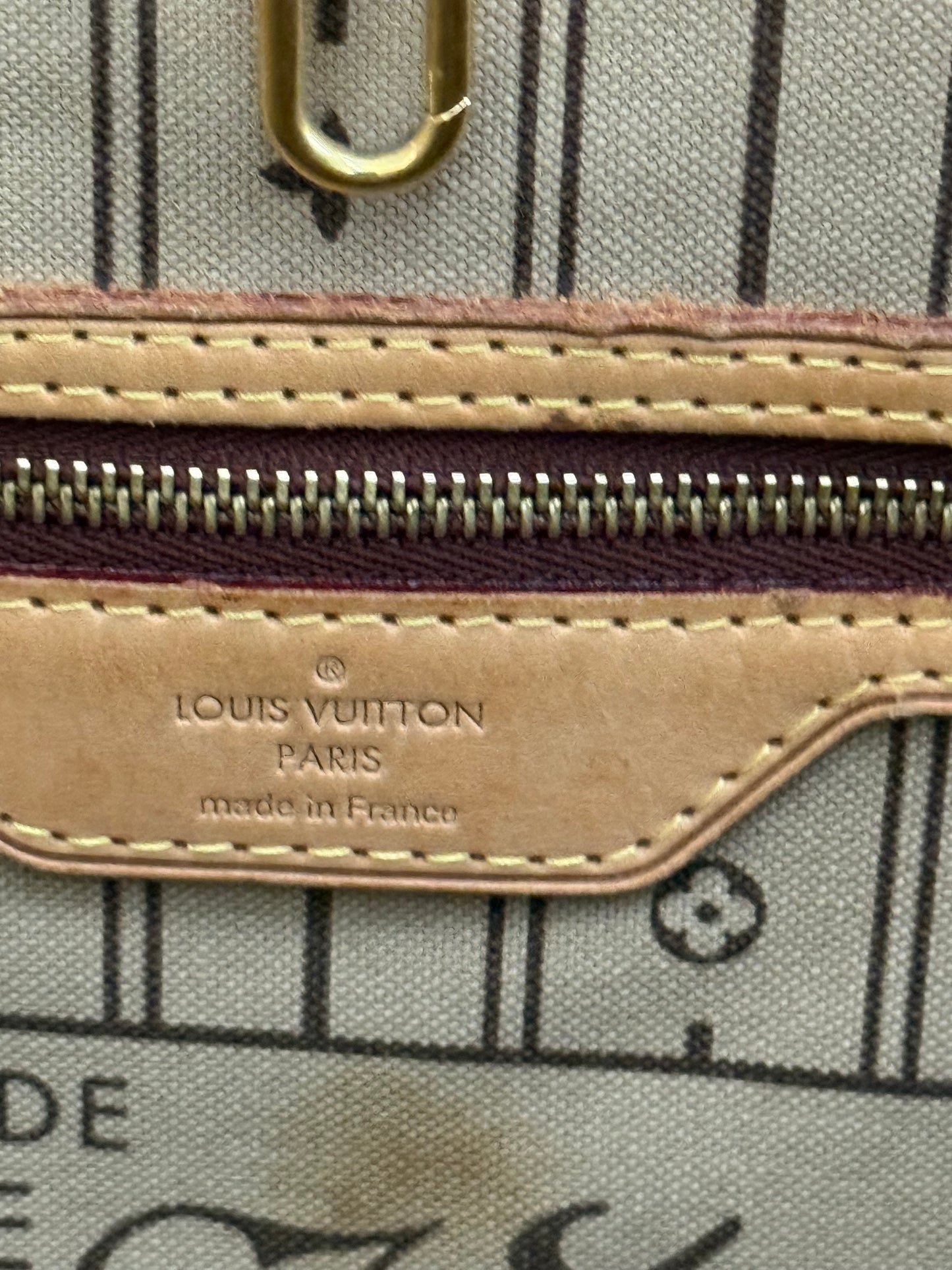 Neverfull GM with Dustbag and twilly -📅 Year: 2009