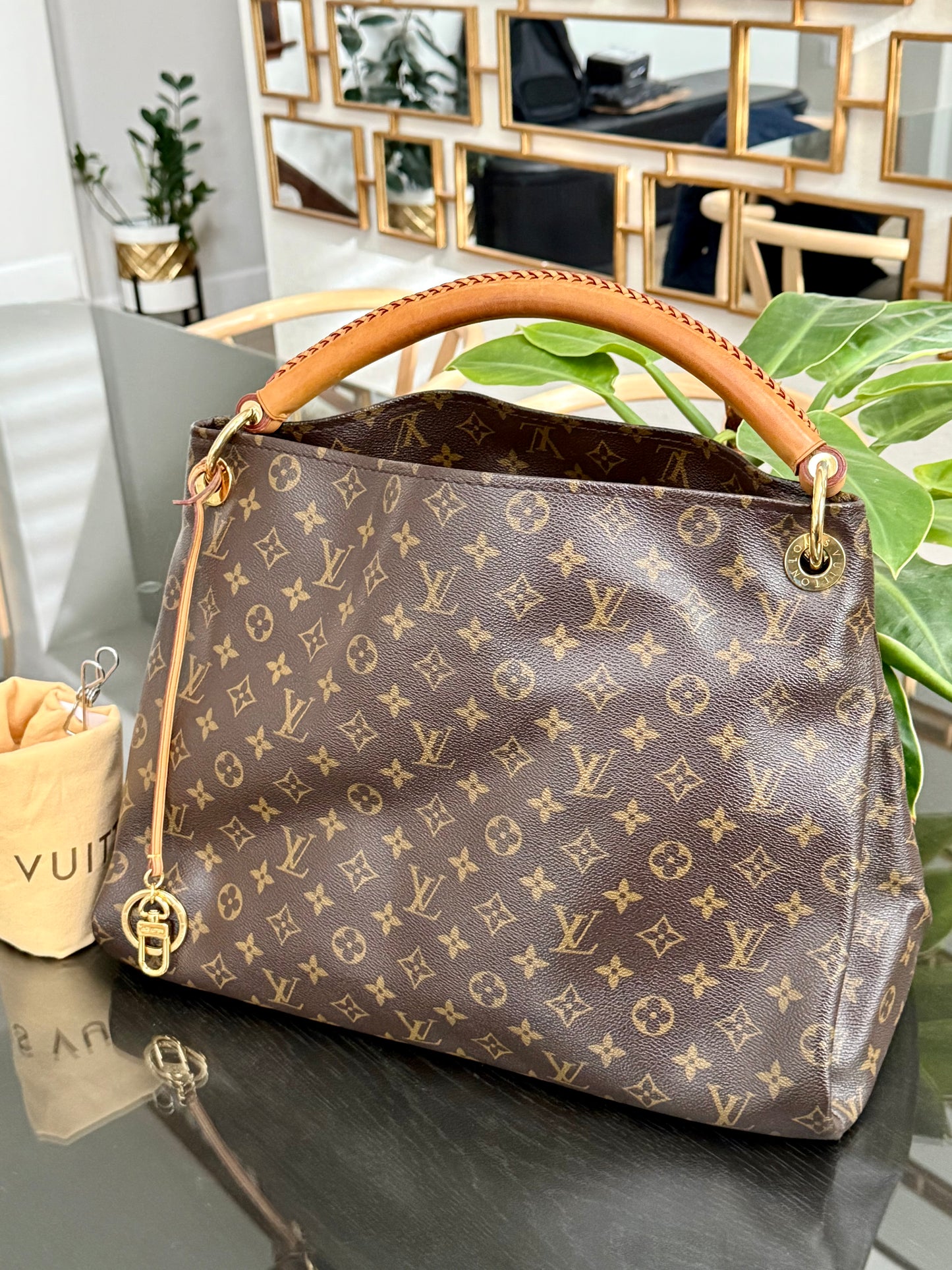 Artsy MM with Dustbag and Insert Organizer - 📅 Year: 2011