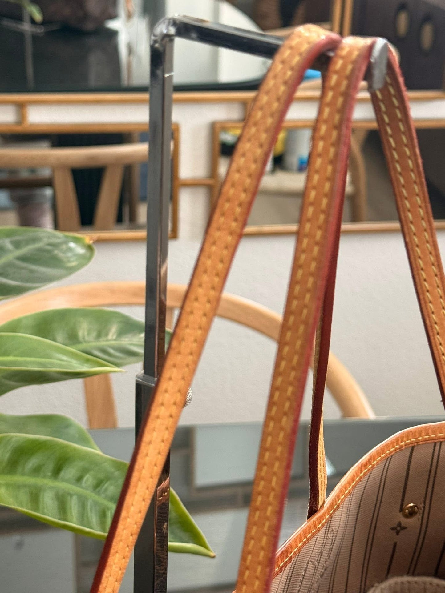 Neverfull MM with Insert Organizer 📅 Year: 2013
