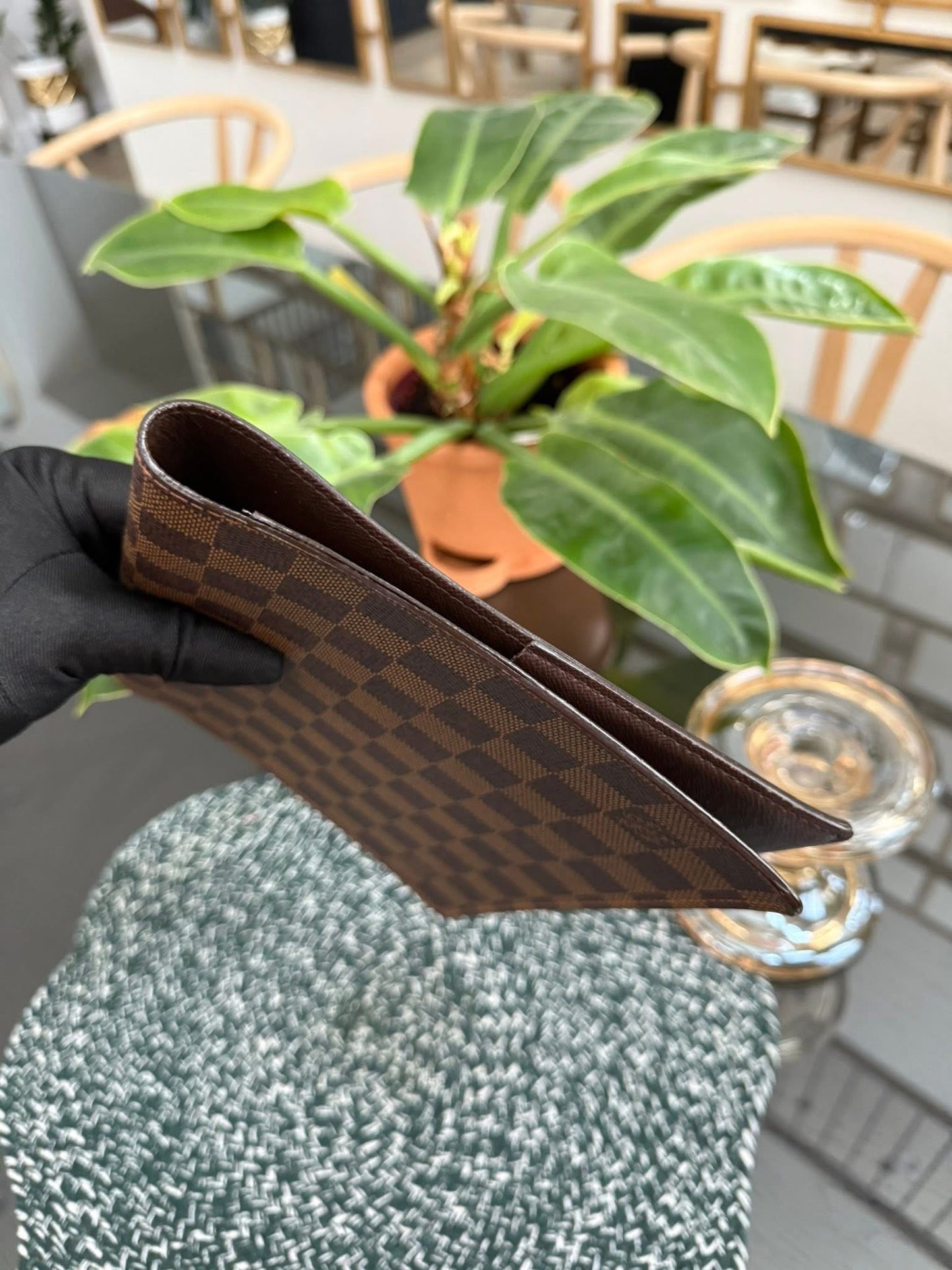 Damier Ebene Desk Agenda Cover 
🗓️ Year: 2005