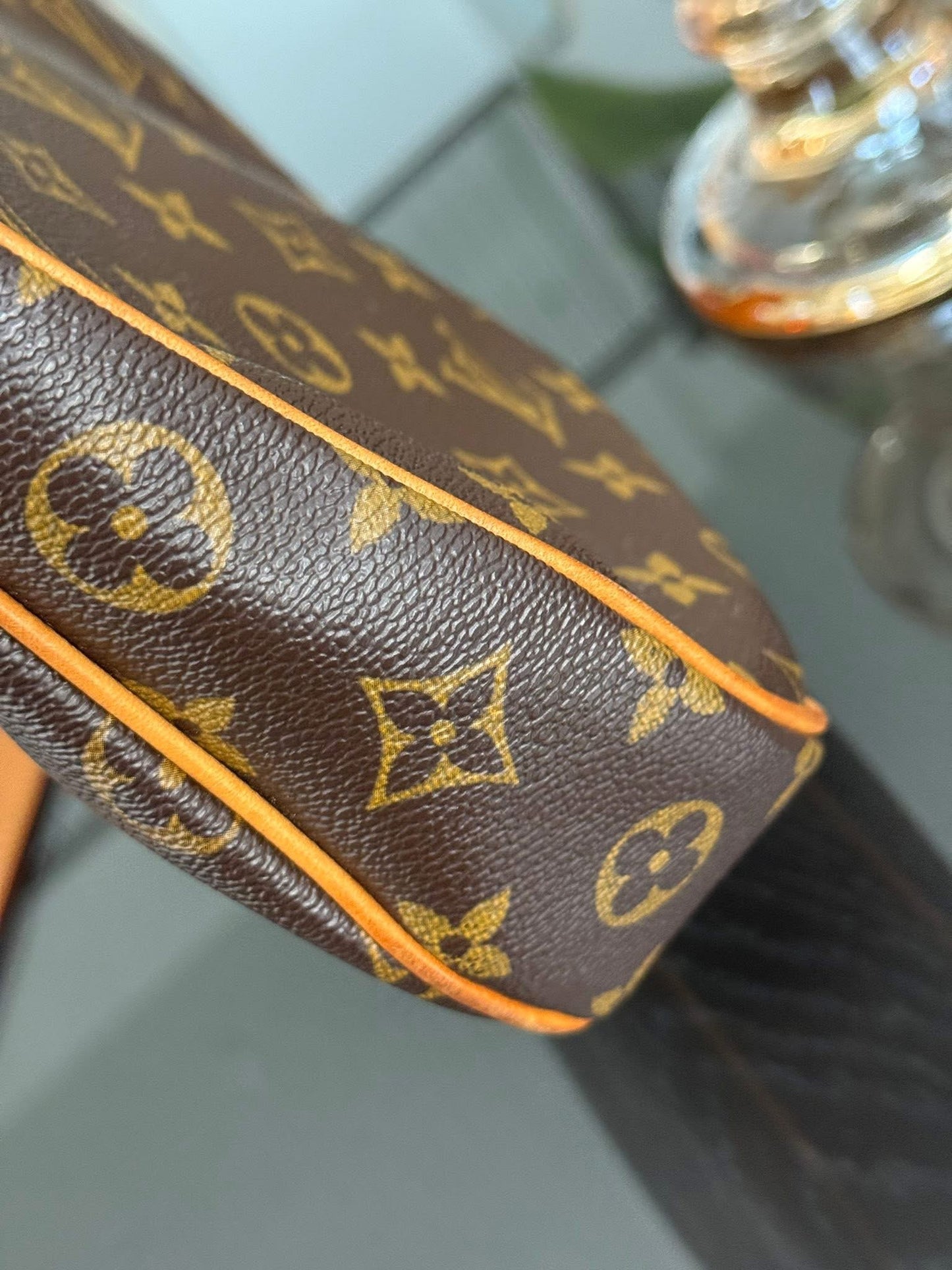 Odeon MM Crossbody with Dustbag - 🗓️ Year: 2008