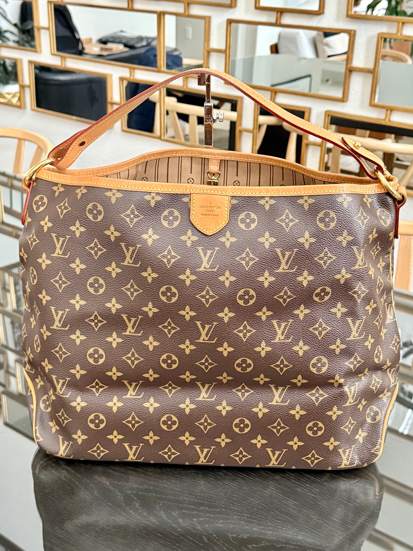 Delightful MM with Dustbag 📅 Year: 2010