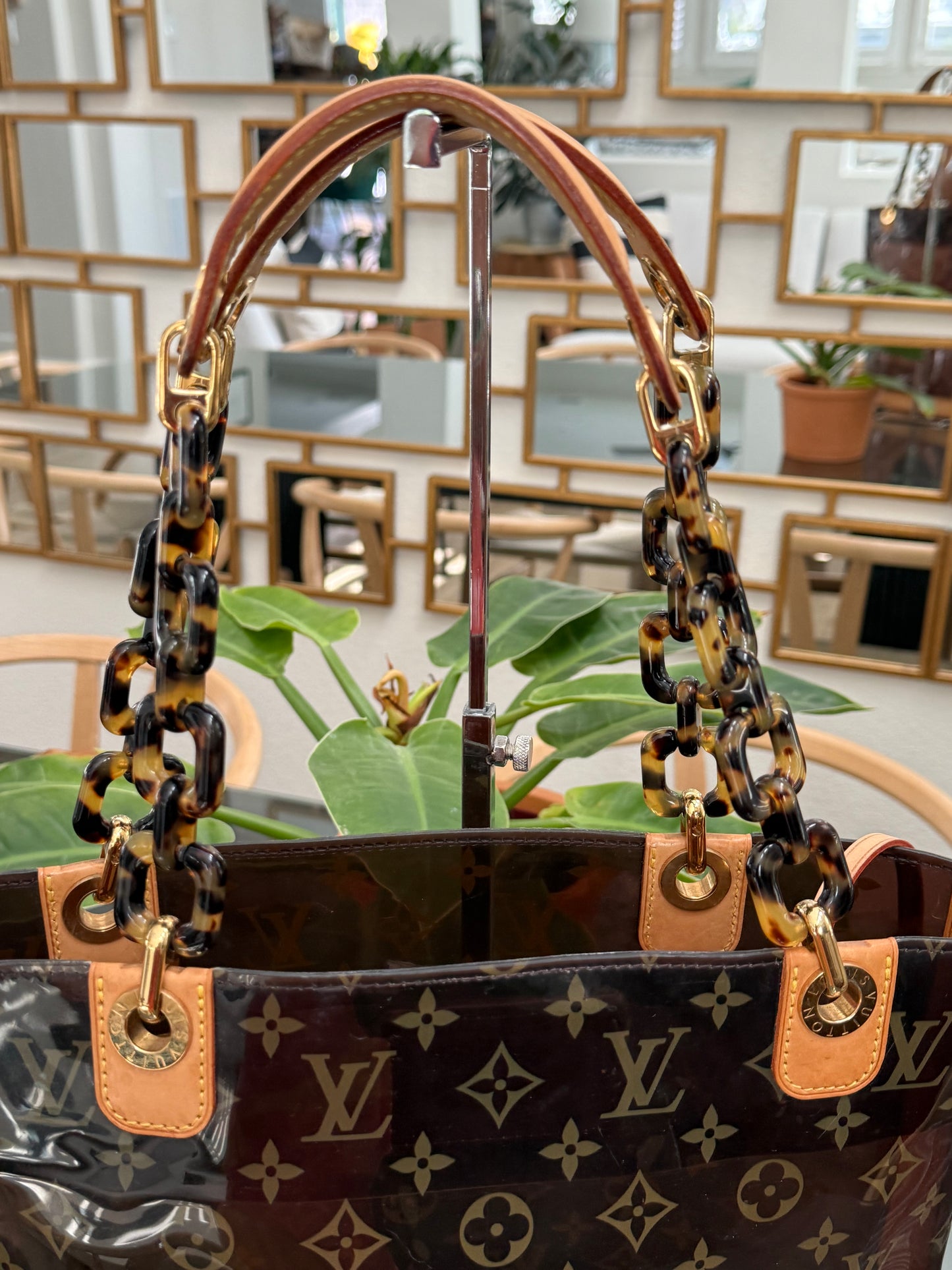Sac Ambre Vinyl MM Bucket with Pouch 📅 Year: 2003