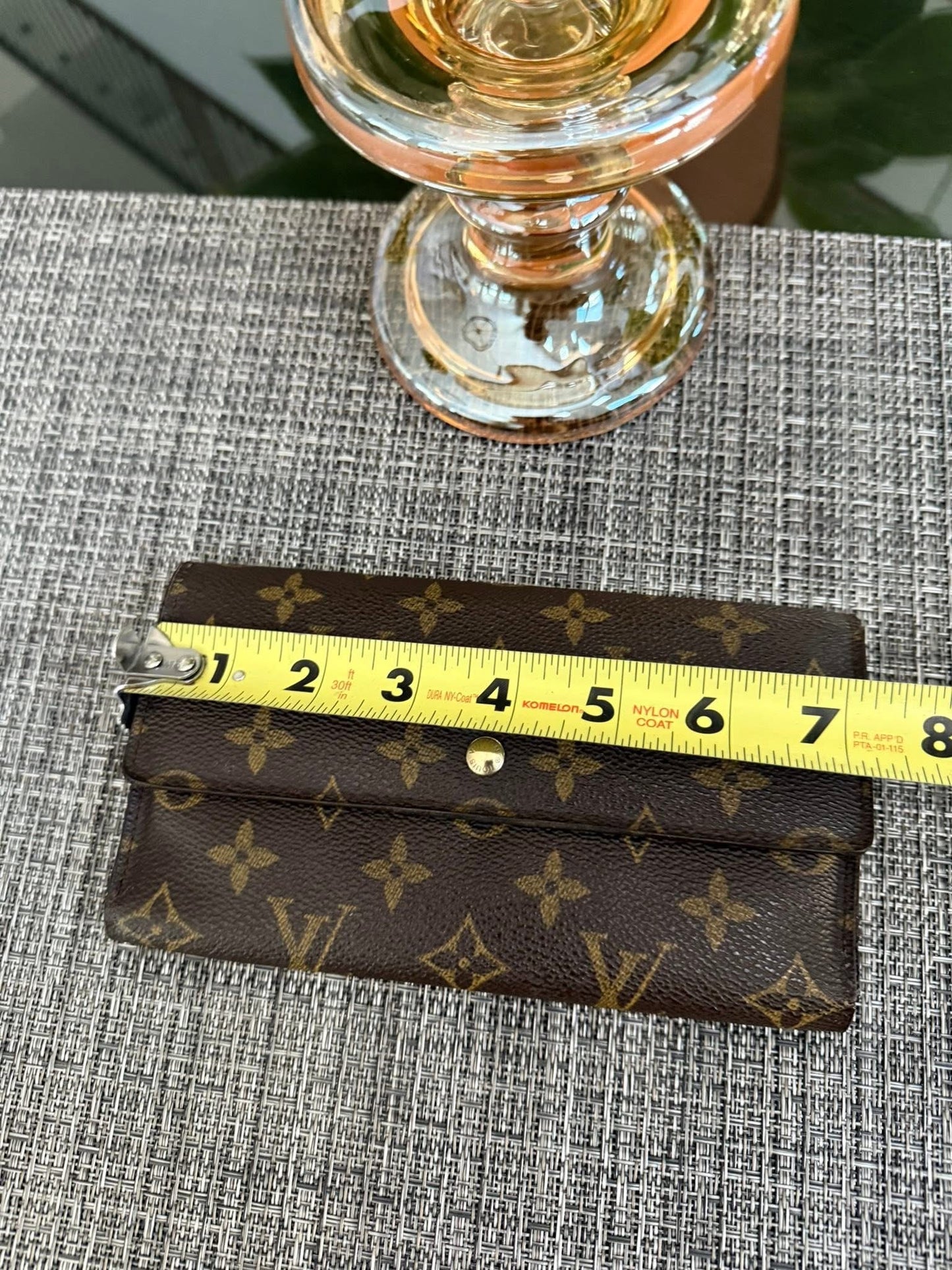 International Wallet in Monogram 🗓️ Year: 2003