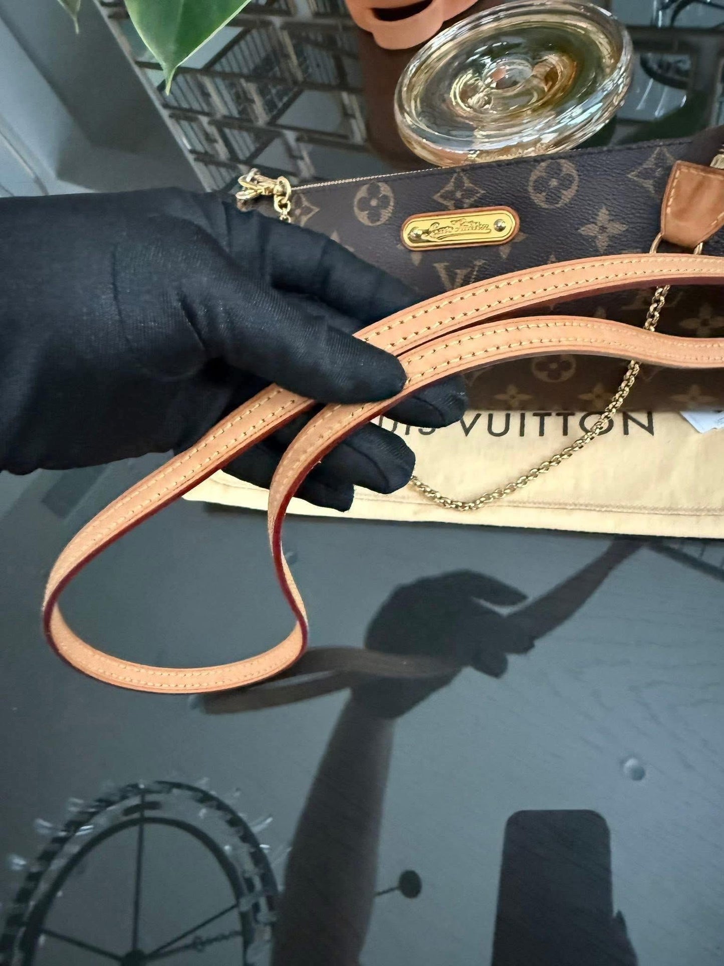 Eva Clutch in Monogram with Dustbag, Box and Paper bag 🗓️ Year: 2014