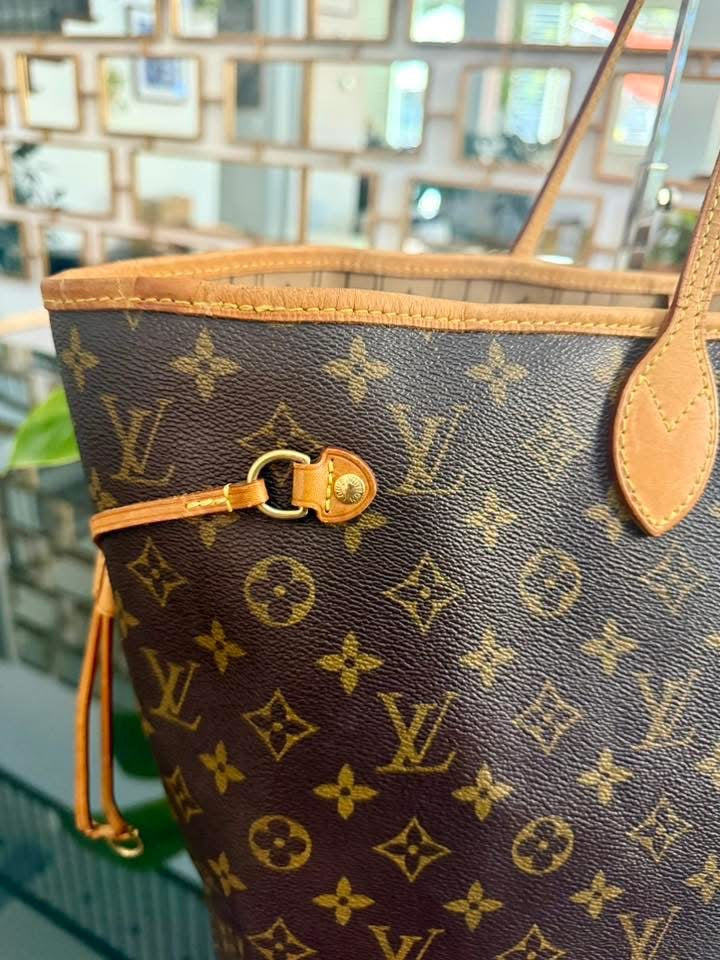Neverfull GM Monogram with Insert Organizer -🗓️ Year: 2007
