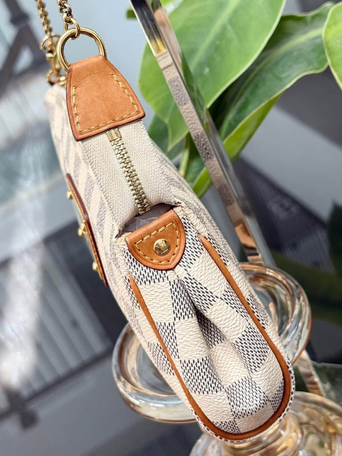 Eva Clutch in Azur with Original Strap, Dustbag, Box and Paper bag 🗓️ Year: 2015