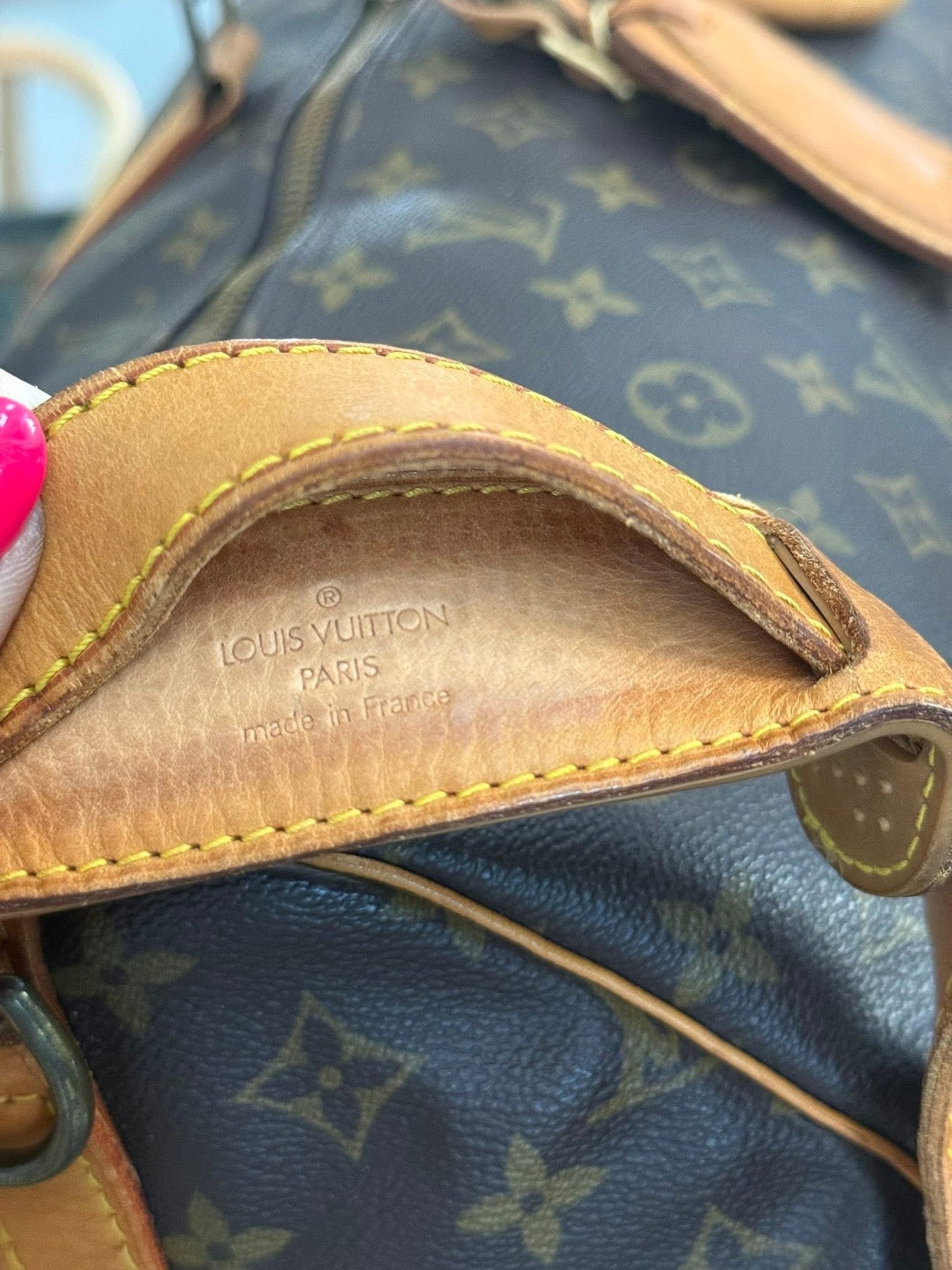 Keepall 60 Bandoulier with Original Strap, Luggage Tag and Poignet 📅 Year: 1991