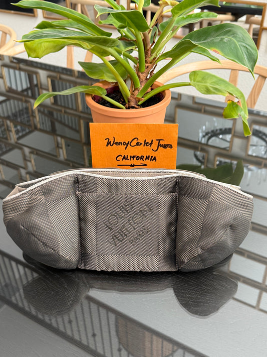Damier Geant Ceinture Jogging Waist Bag -🗓️ Year: 2004