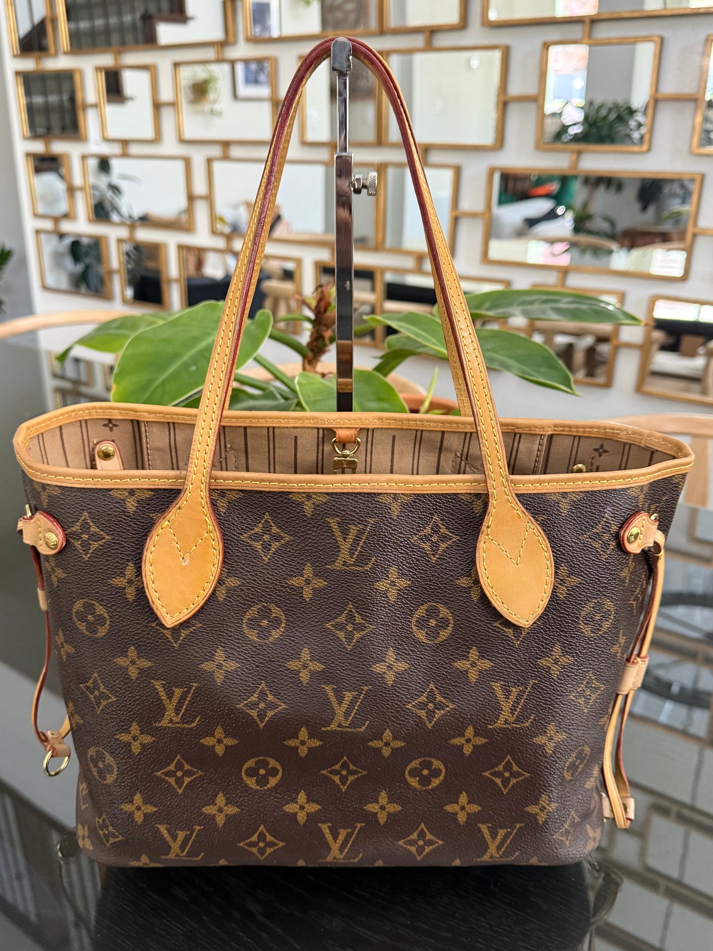 Neverfull PM with Dustbag -🗓️ Year: 2009