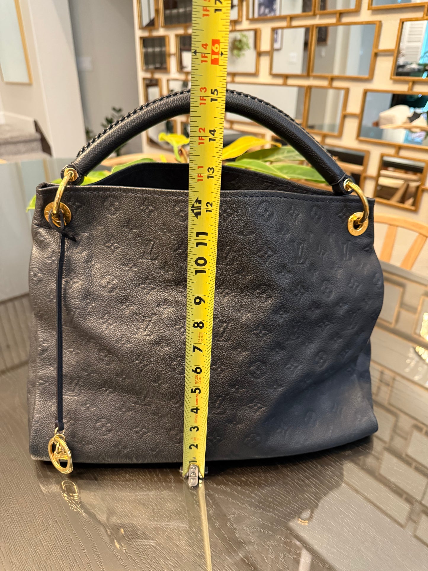 Artsy MM Empriente in Black/ Dark Blue with Dustbag and Insert Organizer 📅 Year: 2011