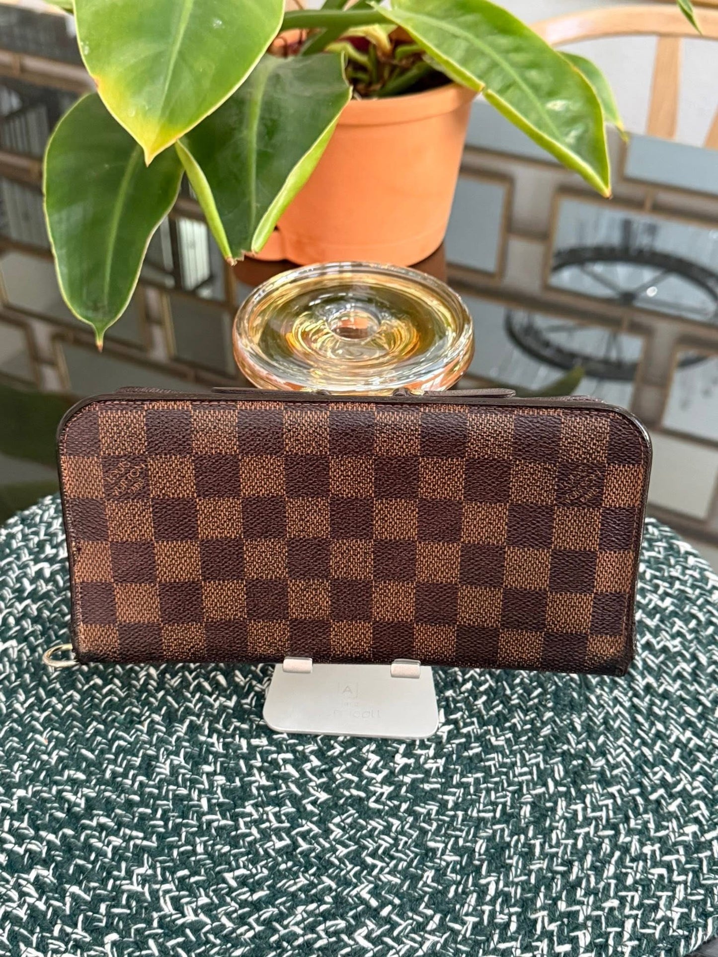 Insolite Wallet in De 🗓️ Year: 2010